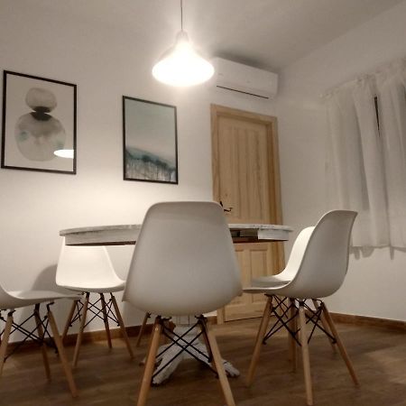 Apartamentos Ciempozuelos, Cerca Del Parque Warner Y Madrid Exteriör bild